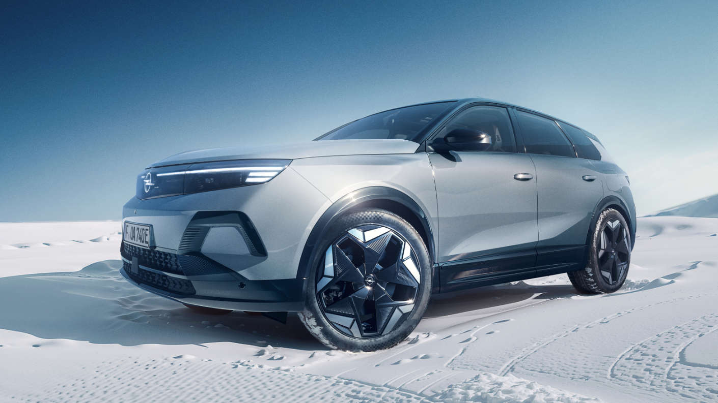 Зустрічайте Новий повнопривідний Opel Grandland Electric AWD — можливості 4×4 та потужність 325 к. с.