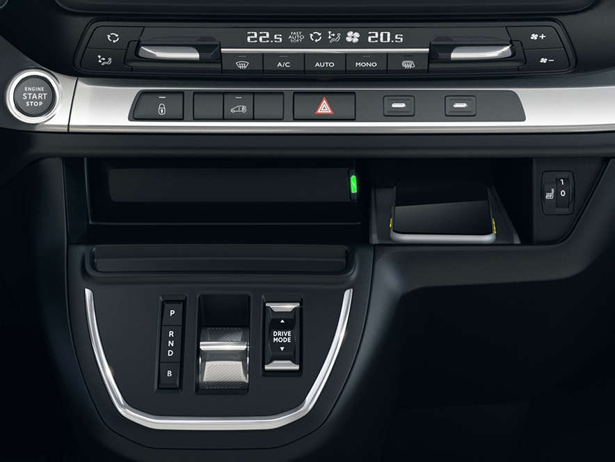 Бездротовий зарядний пристрій у кабіні нового Opel Vivaro